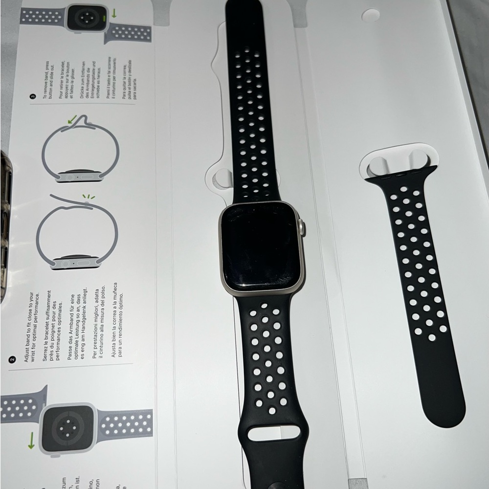 Apple Watch Series 8 45 mm in Starlight